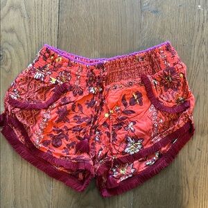 Poupette St Barth Floral Women's Shorts, XS